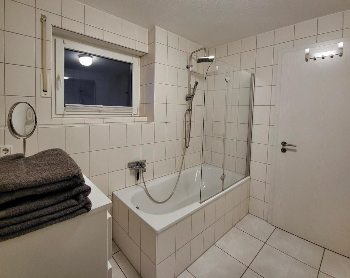 Schoene Und Ruhige Wohnung Direkt An Der Mosel Koblenz  Luaran gambar